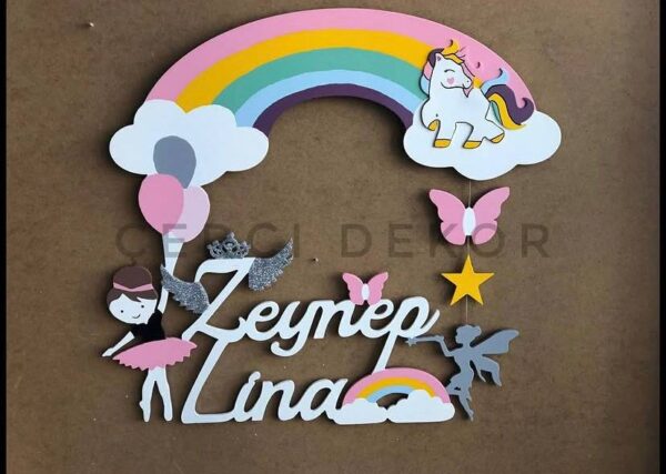 Zeynep Umay Modeli Unicorn ve Kraliçe Taçlı Kişiye Özel Led Işıklı İsimlik